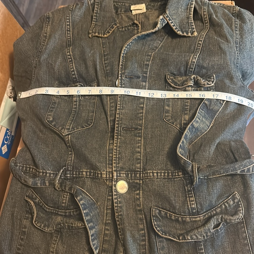 Long jean jacket🏷️ - Picture 7 of 9